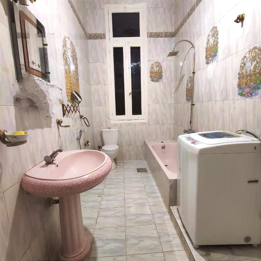 Room No5 A Private Room With Balcony For Men Only And No Ladies Allowed غرفة خاصة للرجال فقط ممنوع السيدات Alexandria Bagian luar foto